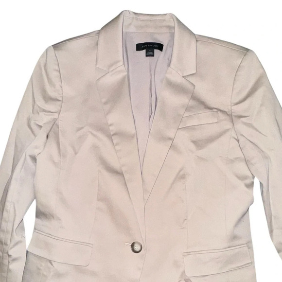 Ann Taylor Women’s Size 4 Fully lined Blazer - Picture 2 of 6